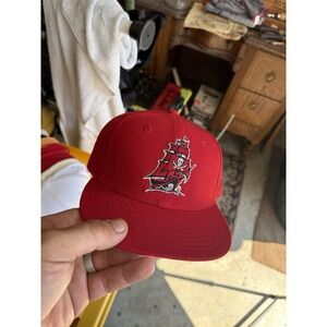 New Era 59fifty Fitted Tampa Bay Buccaneers Size 7 3/4 Low Profile